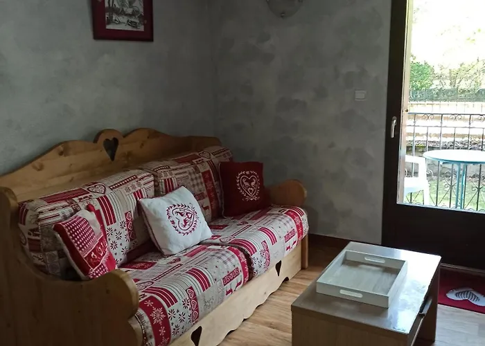 Cosy A Luchon Apartment