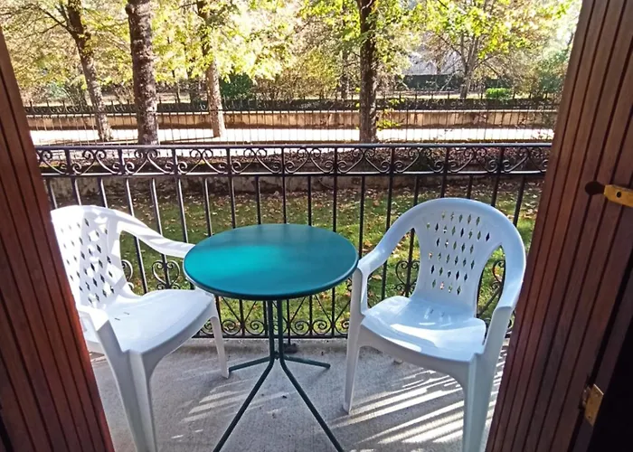 Cosy A Luchon Apartment